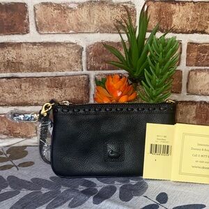 Dooney & Bourke Black Florentine Wristlet nwt
